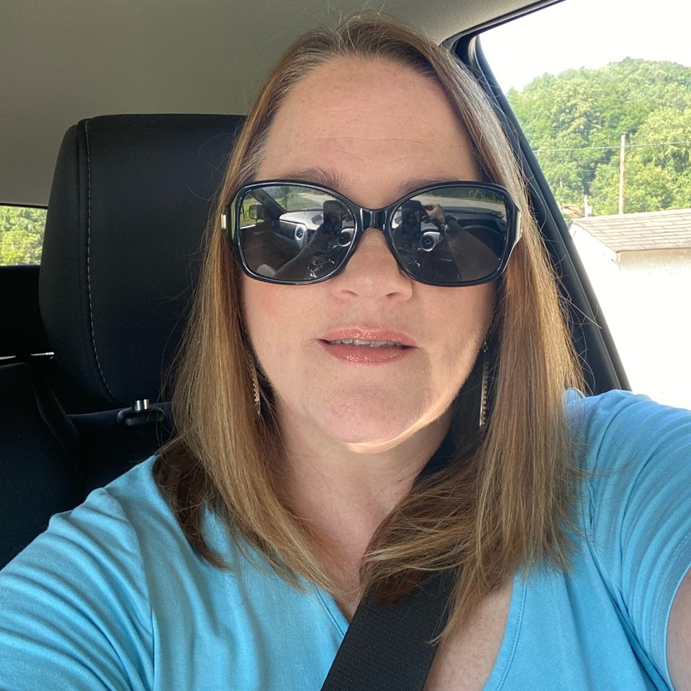 Meet your Posher, Christina